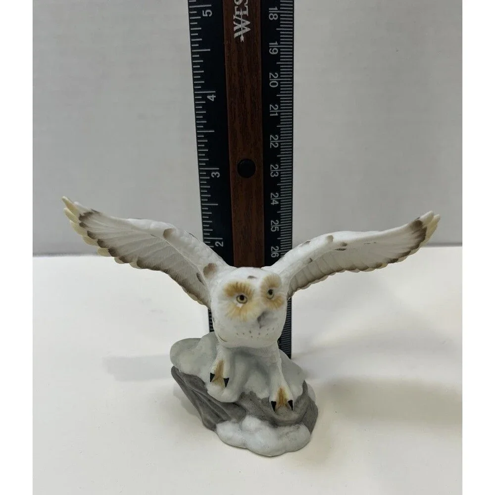Vintage Little Snowy White Owl Bird Spread Wings Porcelain Figurine 5